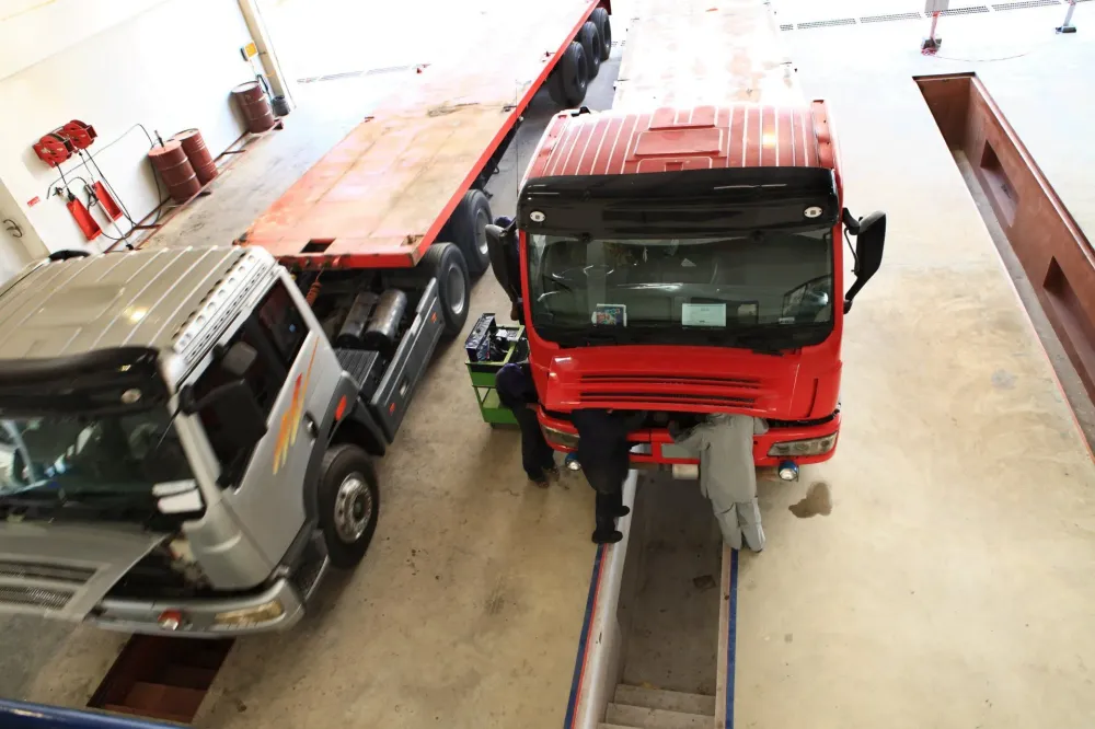 garage poids lourds à La Grand-Croix